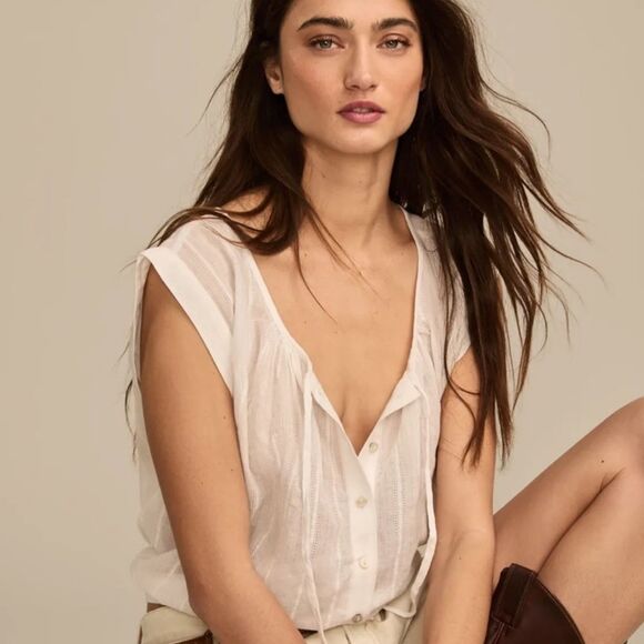 Lucky Brand XL White Silver Lurex Textured Stripe Sheer Sleeveless Crop Top - Picture 3 of 14